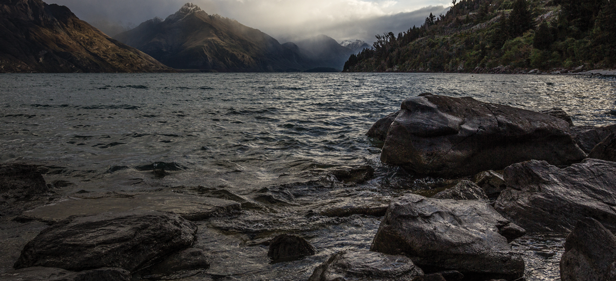Sunshine Bay Walter Peak Rocks